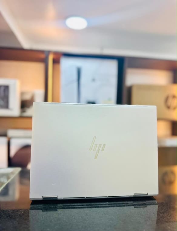 HP ELITEBOOK x360 830 G11