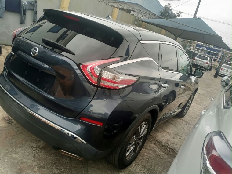 Nissan Murano thumbnail 2