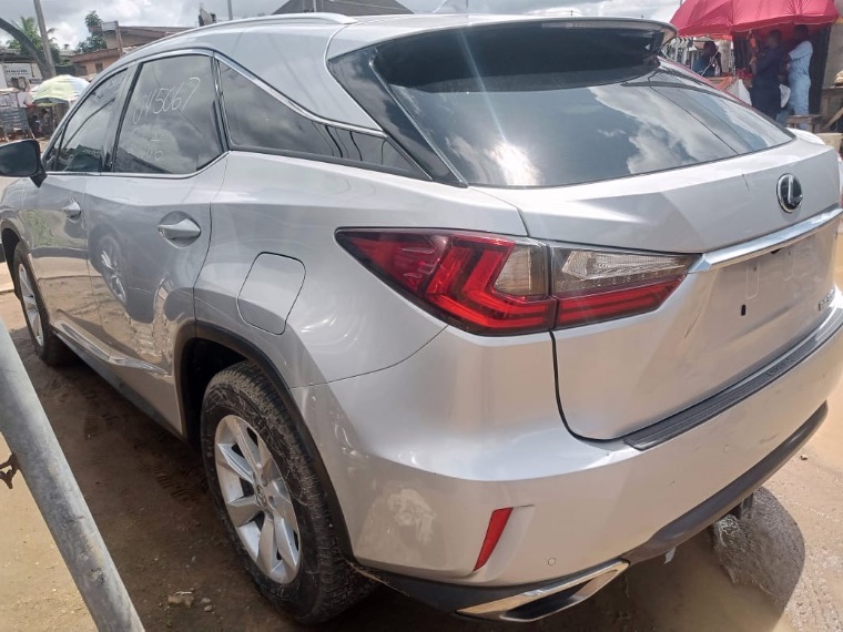 Lexus Rx 350 thumbnail 4