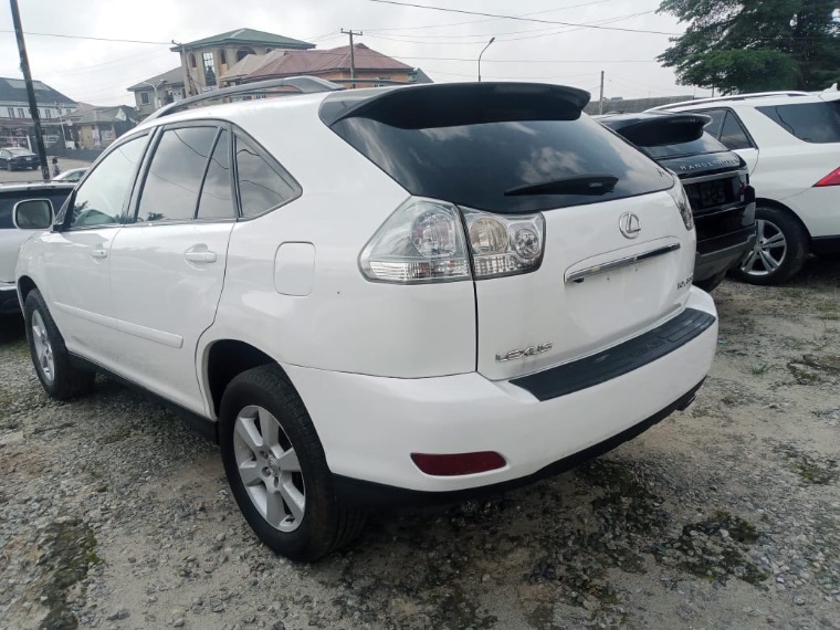 Lexus RX 330 thumbnail 2