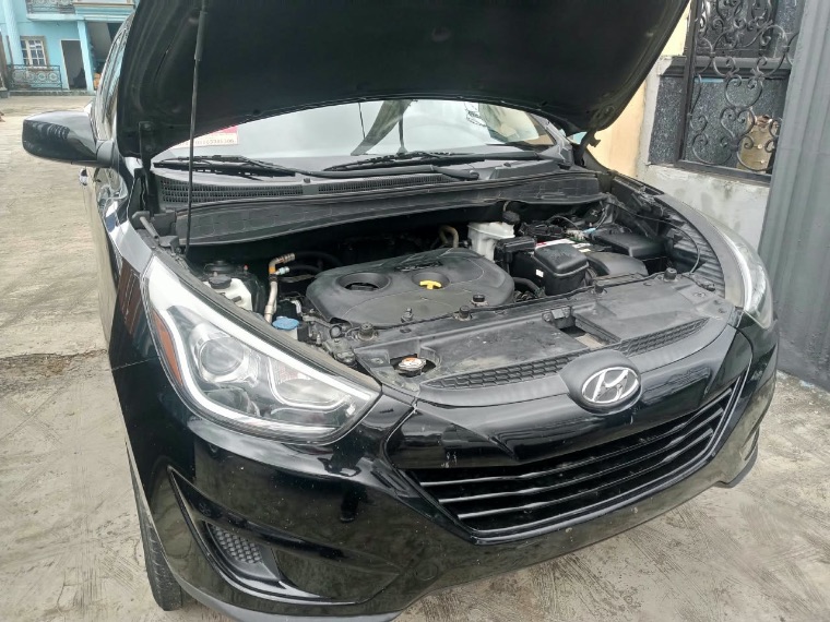 Hyundai Tucson thumbnail 2