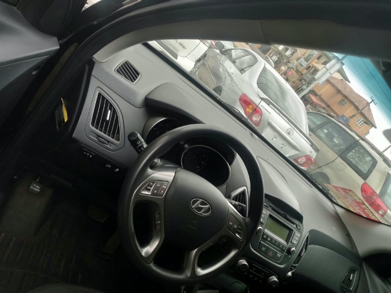 Hyundai Tucson thumbnail 3